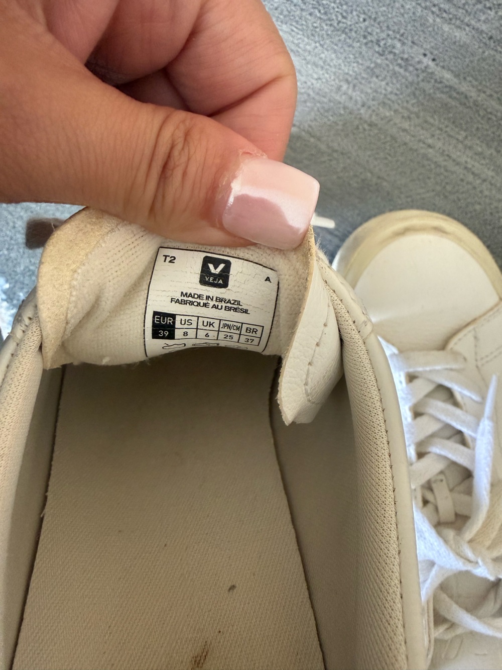 Veja Campo Sneaker - Picture 9 of 9